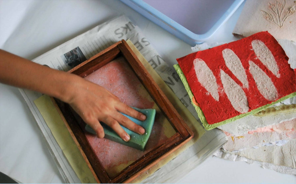 Handmade Paper Making Kit With Wooden Screen And Seeds And Petals